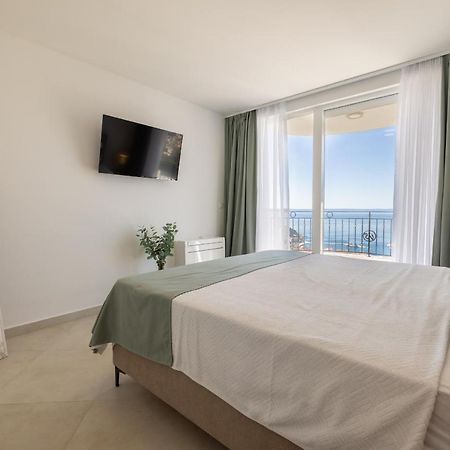Villa Smaragd - Lapis - Luxury Apartment With Shared Pool Makarska Buitenkant foto
