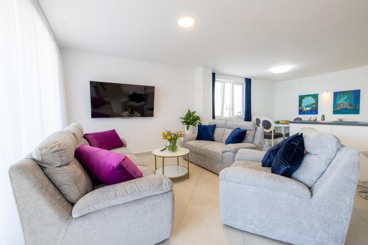 Villa Smaragd - Lapis - Luxury Apartment With Shared Pool Makarska Buitenkant foto