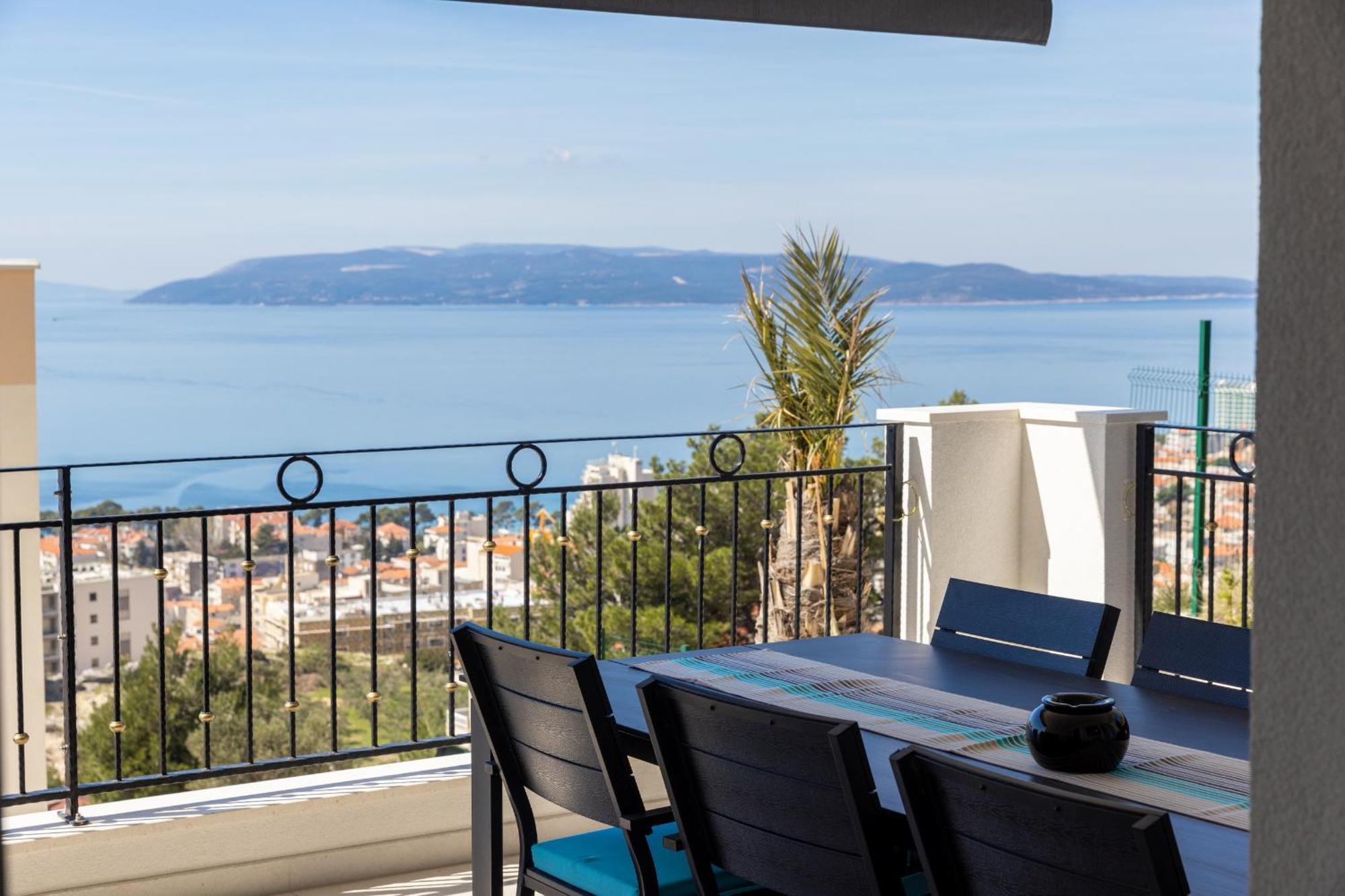 Villa Smaragd - Lapis - Luxury Apartment With Shared Pool Makarska Buitenkant foto